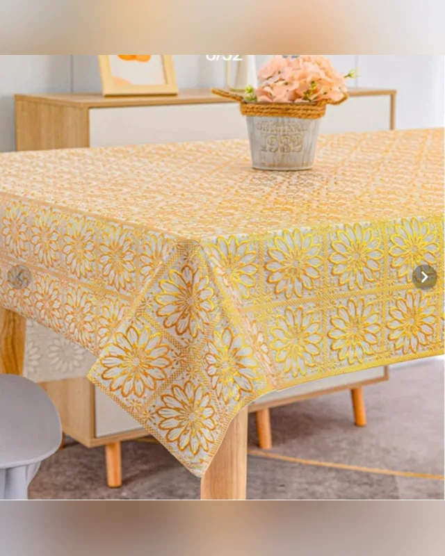 Toalha de Mesa Brilhante 4 Cadeiras